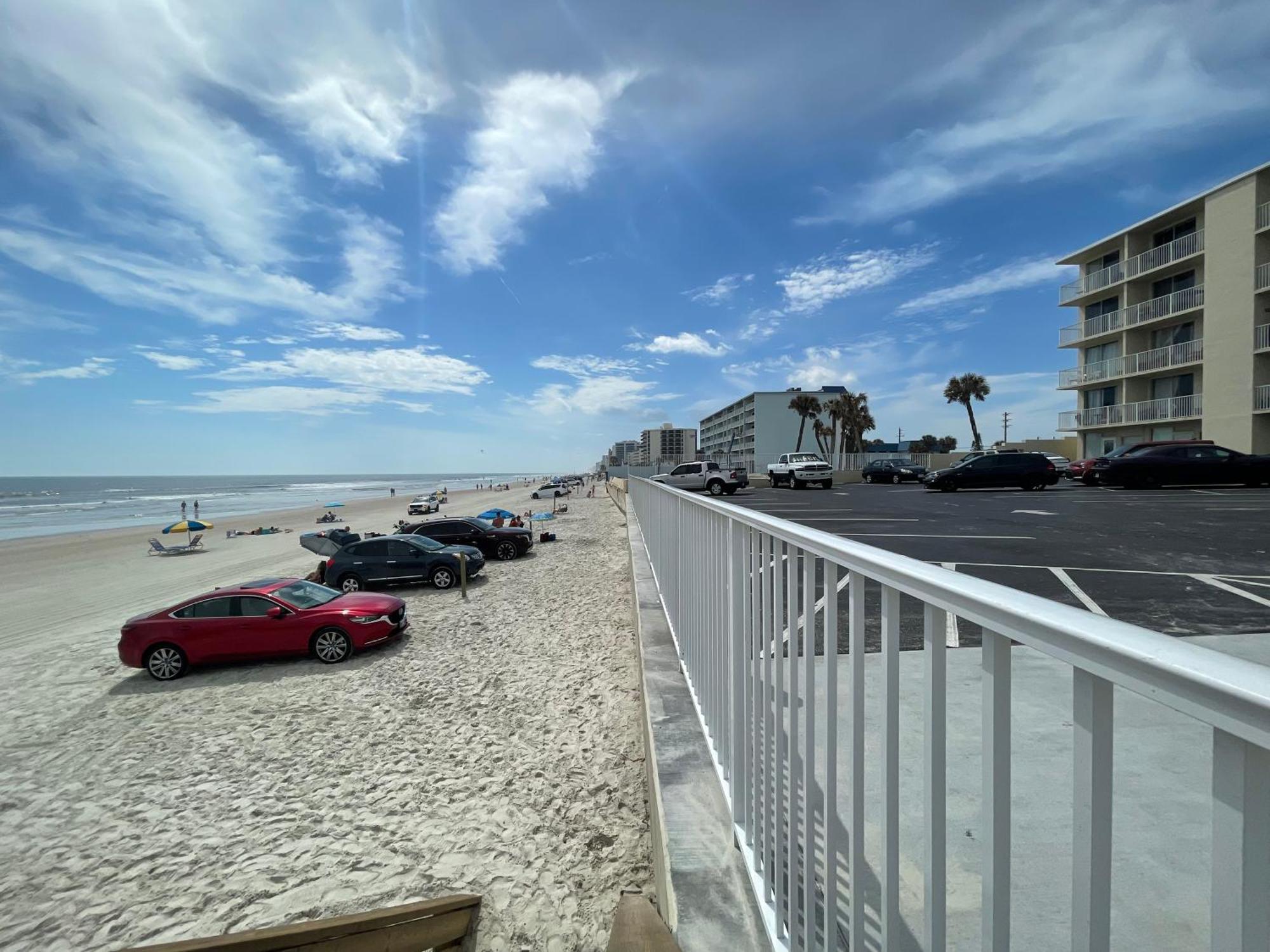 Sunset Studio Daytona Beachfront Экстерьер фото